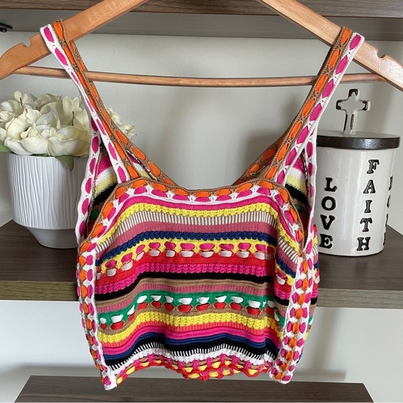 NWOT Alice + Olivia V-neck Crochet Cropped Tank Top, XS - Picture 8 of 9